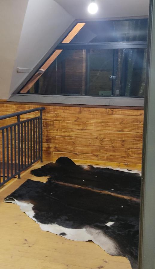 Chale Em Frente Ao Zoologico Βίλα Κουριτίμπα Εξωτερικό φωτογραφία